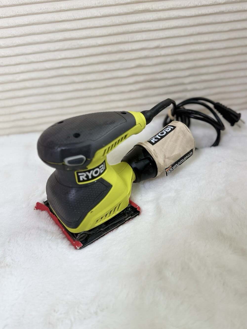 Very Used Ryobi (S652DG) 2 Amp Corded 1/4 Sheet Sander E42